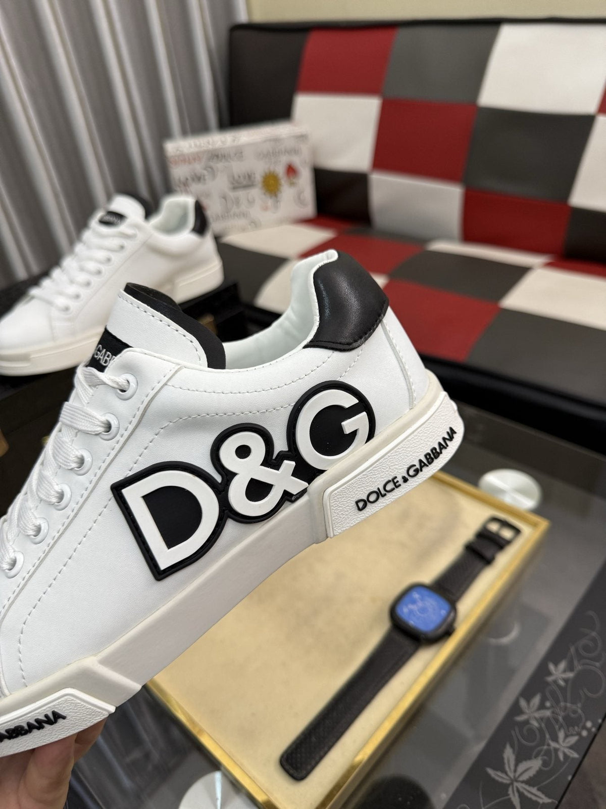 Dolce & Gabbana White Logo Low-Top Sneakers - Black Heel Accent And White Sole
