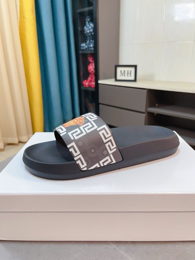 Versace Men's Geometric Strap Slide Sandals