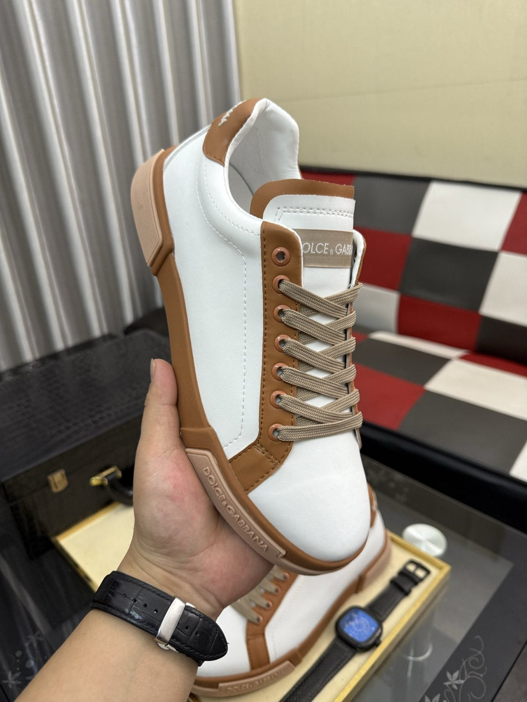 Dolce & Gabbana Low-Top Lace-Up Sneakers - Rounded Toe